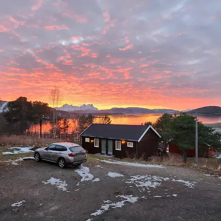Gjestgiverier Ulvsvåg Og Fjordcamping As Ulsvåg