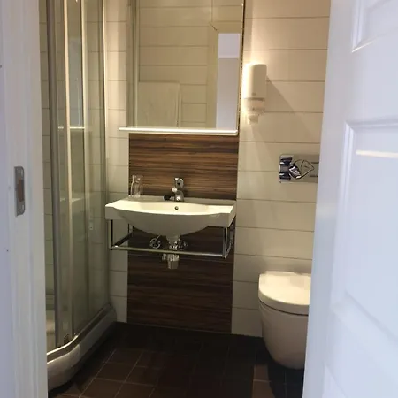 Ulvsvåg Og Fjordcamping As Gjestgiverier *