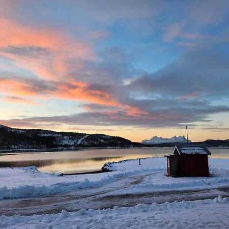 Og Fjordcamping As 3* Ulsvåg